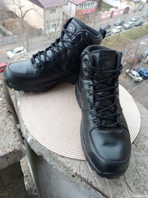Ghete piele Nike Manoa Leather, mar. 41, UK 7 (26 cm) made in Vietnam - imagine 2
