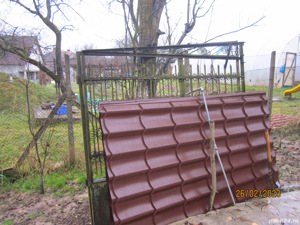 Poarta acces auto curte 