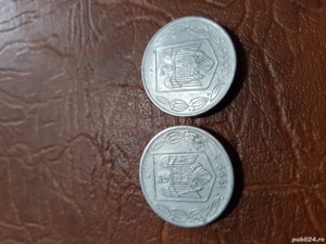 Monede de 500 lei si 50 de bani.2 000 lei moneda. 