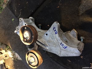 Suport alternator suport compresor vw golf 4 bora 1.6 FSI BAD