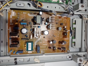 sursa pe0513 v28a000677b1 de pe tv Toshiba 32av500p