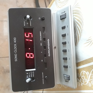 Radio Grundig sono clock 400.