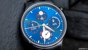 Smartwatch HUAWEI 1 - second-hand cu 3 curele incluse