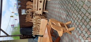 Mese, bănci, balansoare din lemn masiv  - imagine 7