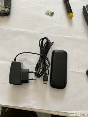 Samsung E1200 liber in orice retea, cu incarcator