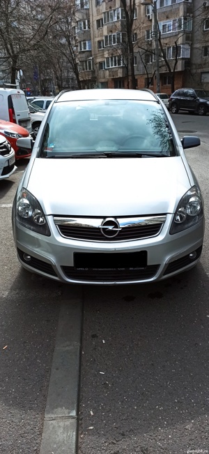 Opel Zafira B 88.000. km - imagine 3