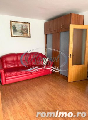 Apartament in zona La Terenuri - imagine 2