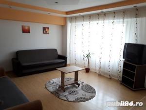 Inchiriez apartament 2 camere in zona Umt - imagine 2