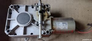 Motor reductor la 24 v - imagine 4