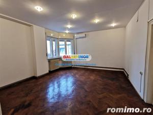 Apartament 3 camere, decomandat, boxa I Occidentului - imagine 3