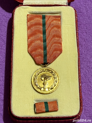 Colectionar Cumpar Medalii si Decoratii Militare - imagine 2