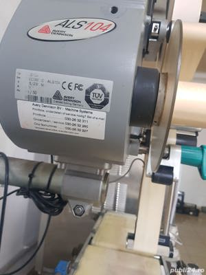 Aparat automat de etichetat