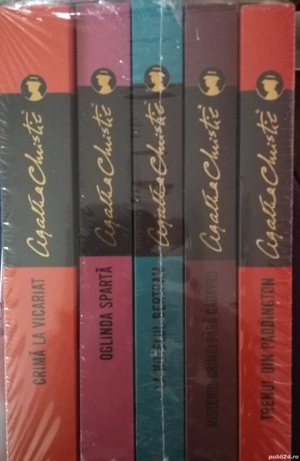 Volume de Agatha Christie. NOI, țiplate 