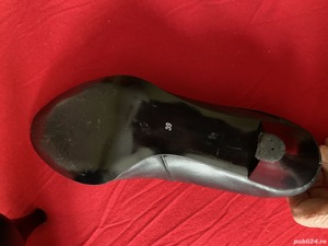 Pantofi dama din piele neagra - imagine 2