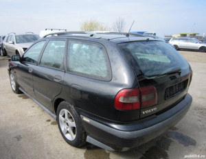 Dezmembram VOLVO V40 1.8 benzina cod motor: B4184S 115CP an 1995-1999 - imagine 6