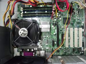 STATIE SERVER C2SBA+ Refurbished SUA (QUAD) Placa SUA cu garantie 12 luni Carcasa Tower Server DeLux - imagine 2