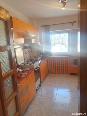 Apartament  - imagine 2