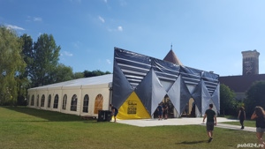 Cort, podea, toaleta mobila, bucatarie mobila, mobilier lounge - imagine 6