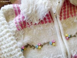 vand pulover alb cu roz pentru fetite 4-5 ani