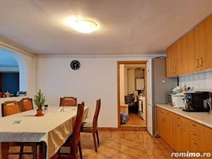 Proprietate investitionala cu  mai multe apartamente-singur in curte - imagine 9