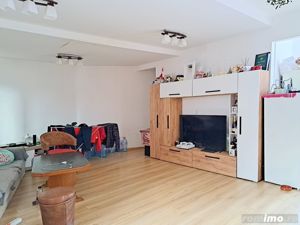 Proprietate investitionala cu  mai multe apartamente-singur in curte - imagine 2