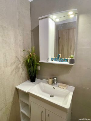 regim hotelier apartament 2 camere Coresi Pietonala decomandat - imagine 3