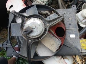 Dezmembrez Opel Corsa b 1996,1.4 benzina - imagine 8