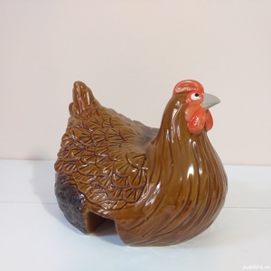 bibelou portelan ceramica gaina pitica closca, decor gradina pom, gard, etc - imagine 3