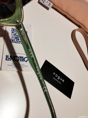 Ochelari soare dama Vogue Millie Bobby Green/Beige CHOOSE HAPPY VO5317S Luxottica verde - imagine 4