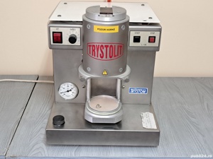 Vanzare aparat de turnat aliaje pentru lucrari dentare si pentru bijuterii.