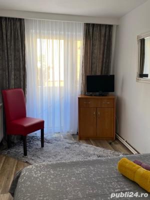 Apartament 4 camere, regim hotelier - imagine 3