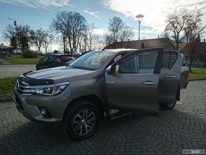 Toyota Hilux 2.4 D4D Invincible cutie de viteze manuala!!! - imagine 8