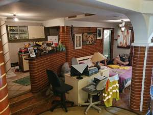 Vand închiriez  urg in Galati str Traian VILA  240mp util,500mpteren-Vand99.999euro 1000eurinchiriez - imagine 2