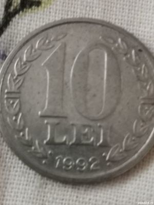 Vind diferite monede rominesti. 