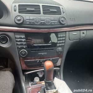 Mercedes-Benz 220D - imagine 9