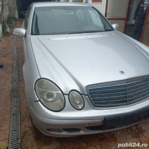Mercedes-Benz 220D - imagine 10