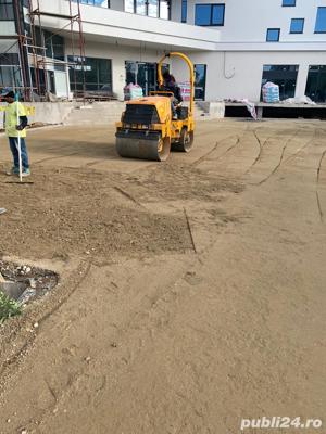inchirieriem miniîncărcător Bobcat, cilindru compactor 3t - imagine 2