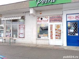 4 spatii de vanzare=370mp,piatra neamt cu preluare chiriasi - imagine 2