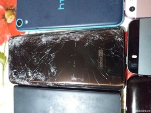 Mai multe telefoane  - imagine 3