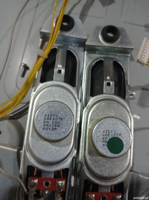 set 2 difuzoare xge107r 8ohm 10w de pe tv Grundig eco37-6950t