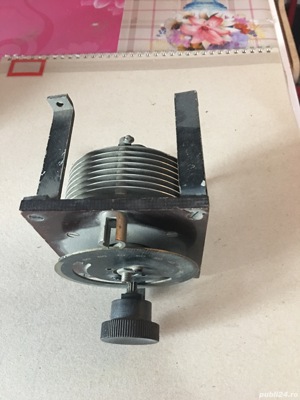 Condensator variabil antic, de colecție