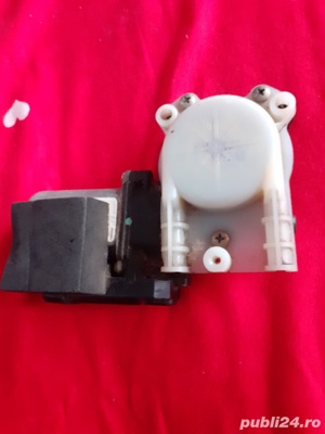 Vînd Schimb Motoraș Geam Auto - imagine 3