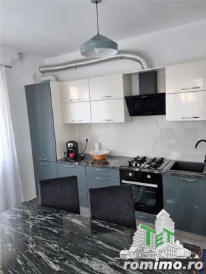 Vila cu 3 apartamente, 280mp Utili si 400mp Teren - Otopeni, Odaile - imagine 6