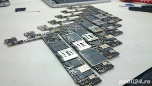 Placa de baza IPhone. Reparatii placi de baza IPhone Bistrita. IPhone 6,7,8,X,11,12,13,14