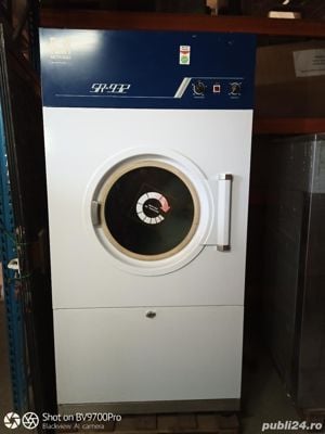 Uscator industrial Tecnitramo 23 kg