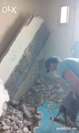 Demolare perete,casa,decopertare gresie,decopertare tencuiala - imagine 3