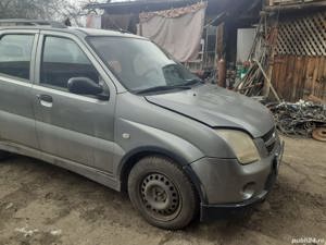 Dezmembrez Suzuki Ignis 4x4 1.5 benzina - imagine 2