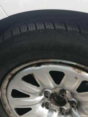 Vând anvelope de iarna cu jante  - imagine 4