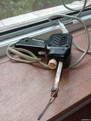 Pistol de lipit letcon comunist Radio Progresul si TRP 2-73 fabricat in Cehoslovacia - anul 1981 - imagine 10