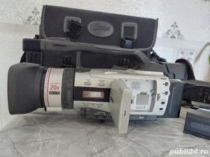 Panasonic PV-GS300 3.1MP 3CCD MiniDV Camcorder with 10x Optical Image Stabilized Zoom - imagine 5